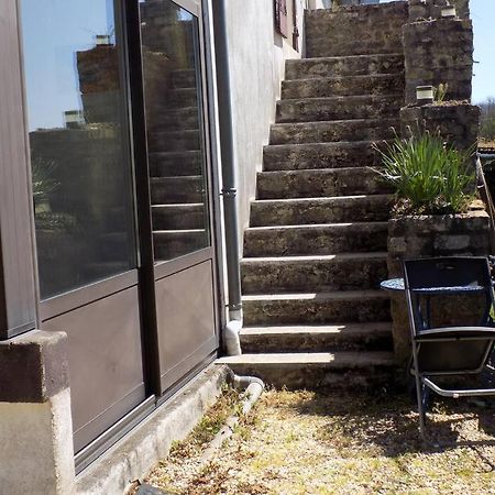 Apartamento Vue Du Jardin Les Adjots Exterior foto
